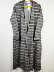 Buy online pre-used pre-loved 100% authentic & Original branded Lularoe (LC-3994) available in Pakistan. Top international brands avilable.