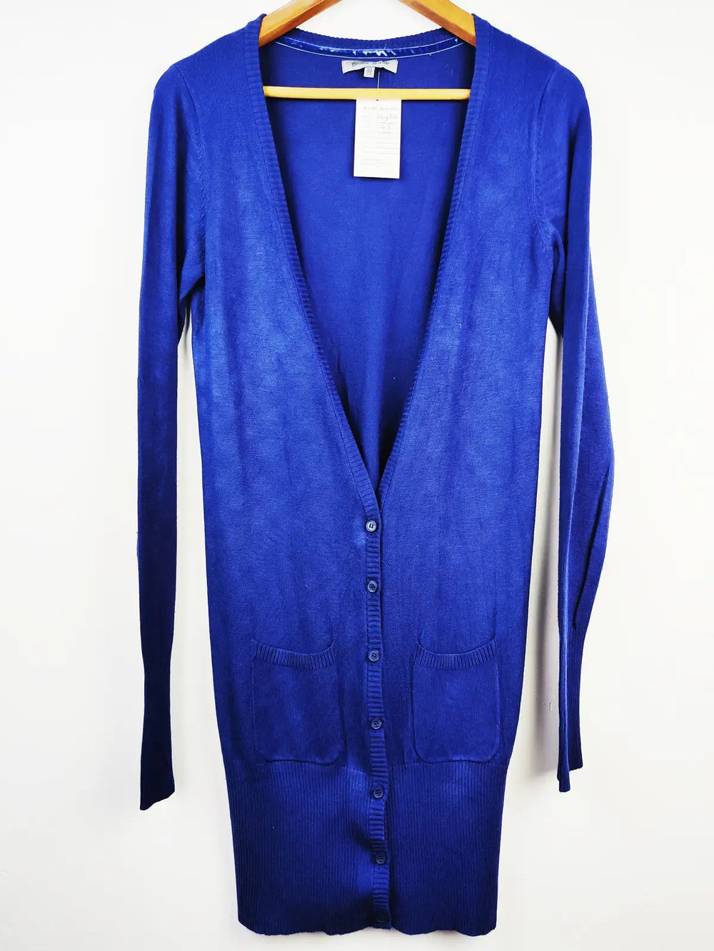 Buy online pre-used pre-loved 100% authentic & Original branded Bershka (LC-3997) available in Pakistan. Top international brands avilable.