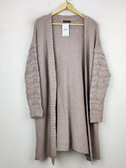 Buy online pre-used pre-loved 100% authentic & Original branded Shein (LC-4050) available in Pakistan. Top international brands avilable.