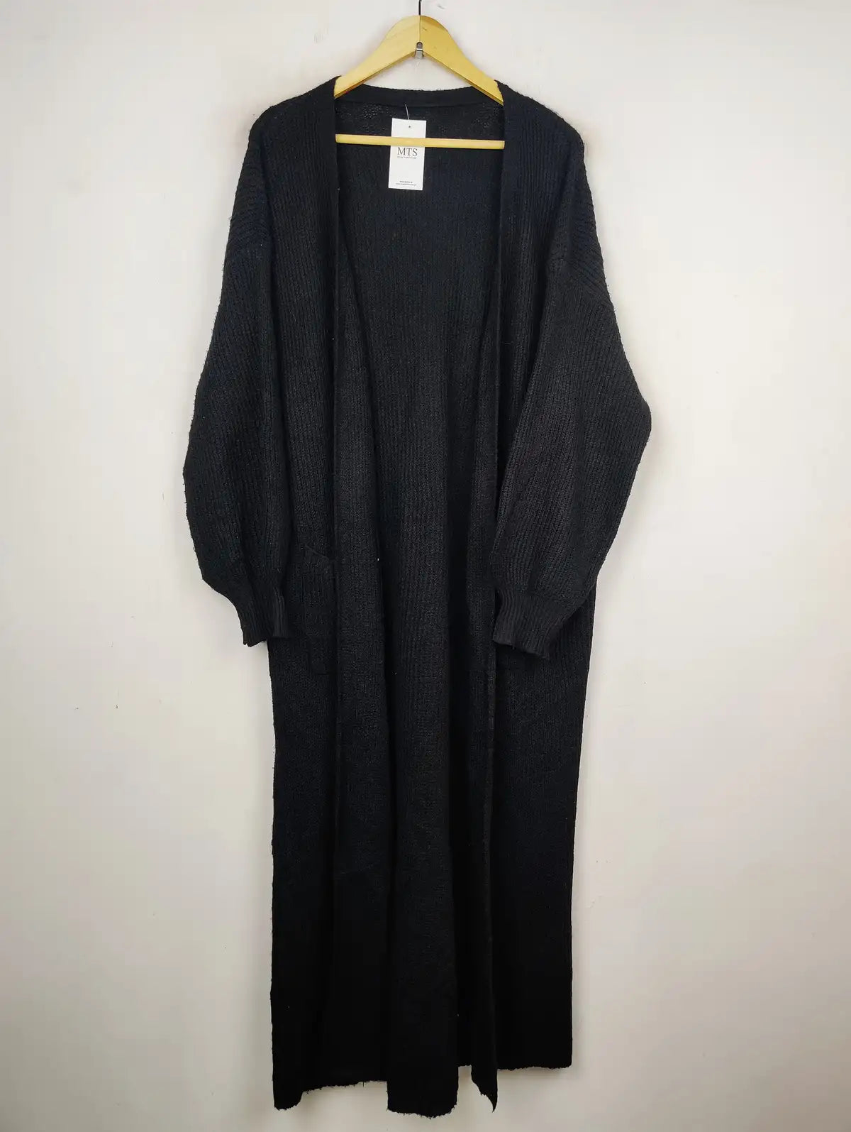Buy online pre-used pre-loved 100% authentic & Original branded Shein (LC-4065) available in Pakistan. Top international brands avilable.