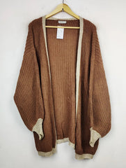 Buy online pre-used pre-loved 100% authentic & Original branded Estee Brown (LC-4068) available in Pakistan. Top international brands avilable.