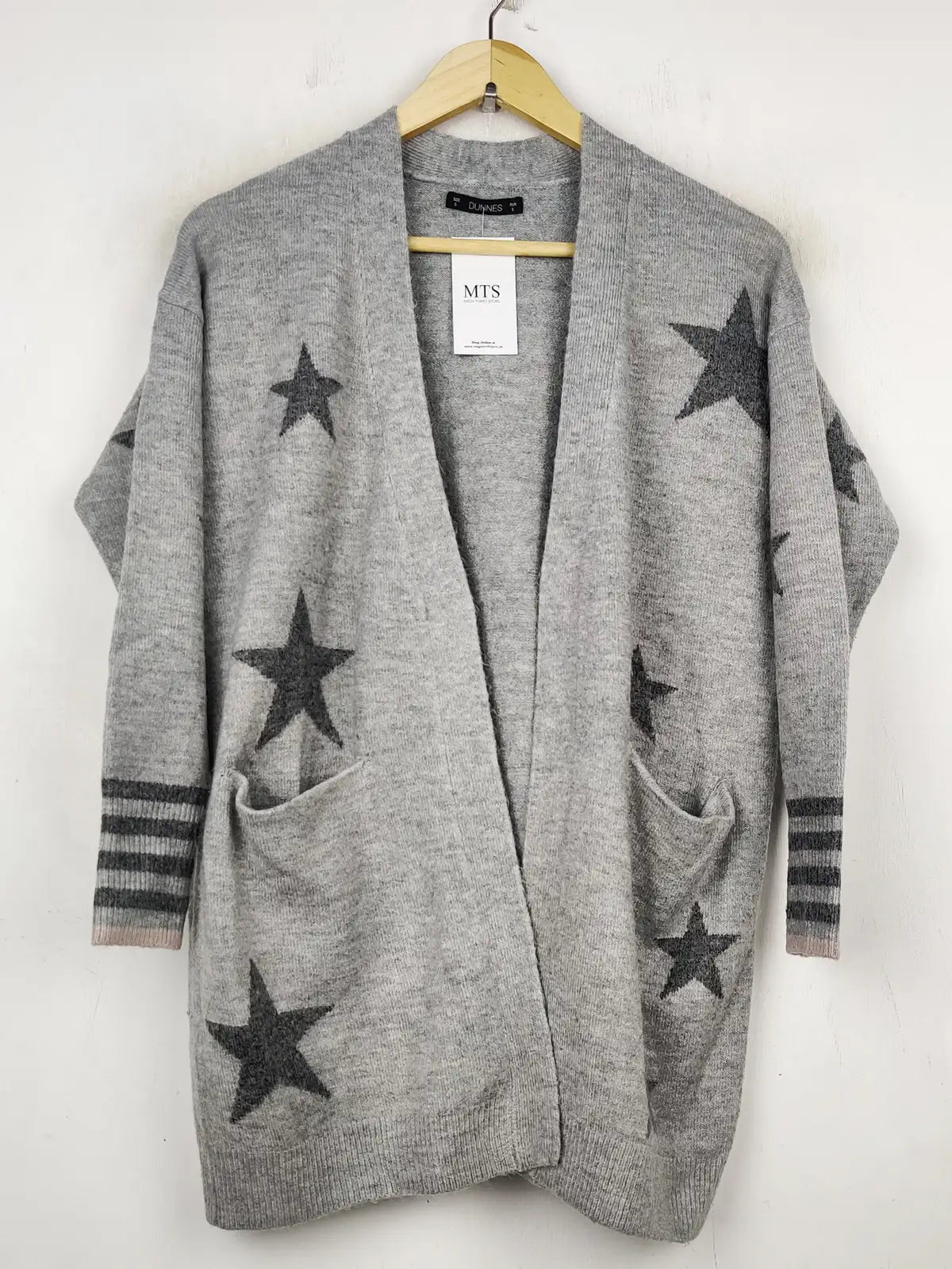 Buy online pre-used pre-loved 100% authentic & Original branded Dunnes Stores (LC-4081) available in Pakistan. Top international brands avilable.