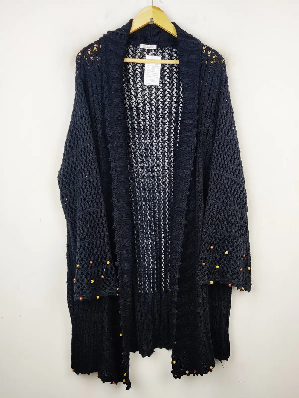 Buy online pre-used pre-loved 100% authentic & Original branded Berkertex (LC-4096) available in Pakistan. Top international brands avilable.