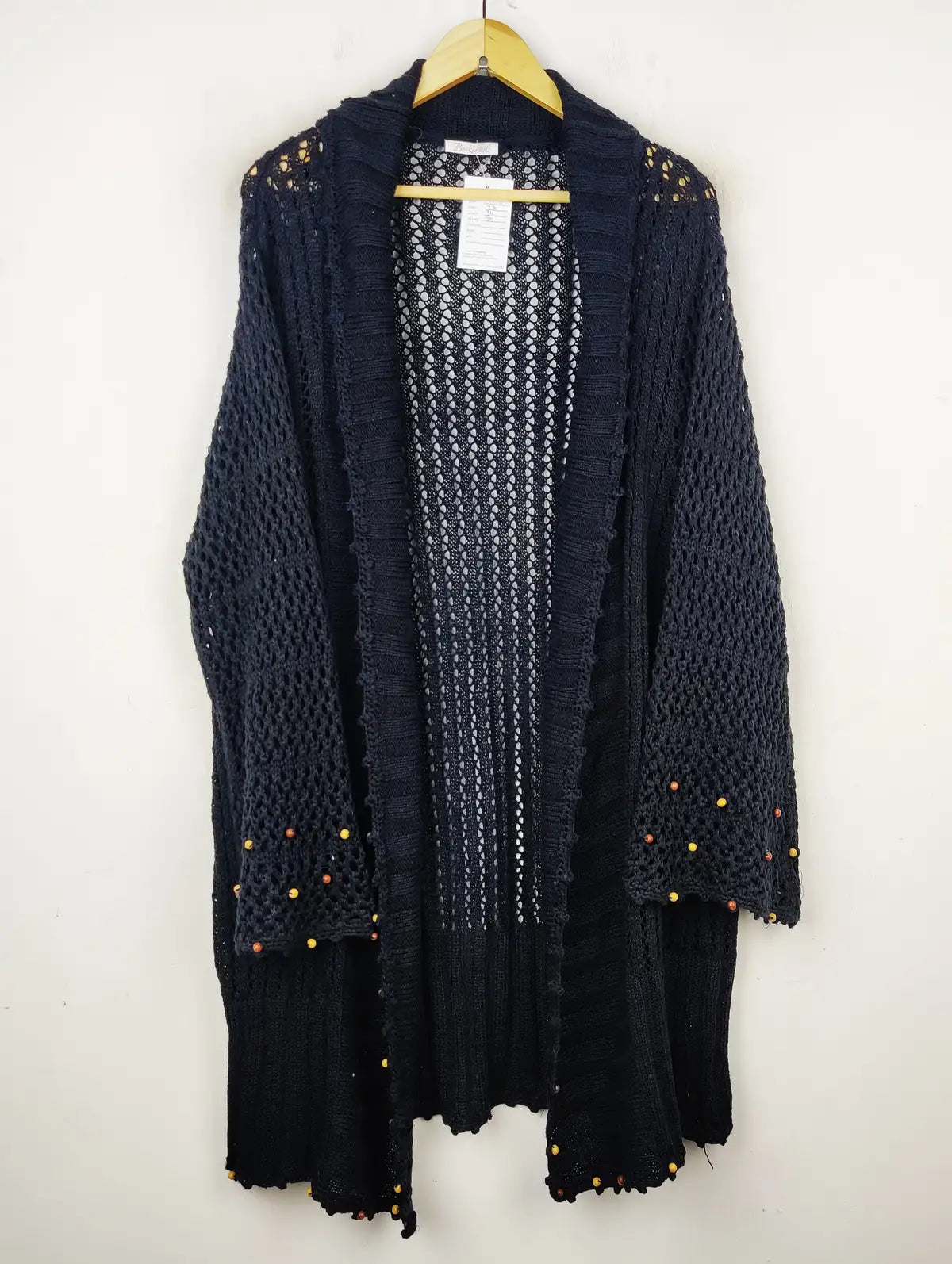Buy online pre-used pre-loved 100% authentic & Original branded Berkertex (LC-4096) available in Pakistan. Top international brands avilable.