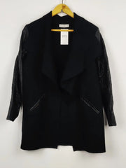 Buy online pre-used pre-loved 100% authentic & Original branded Gallery (LC-4137) available in Pakistan. Top international brands avilable.