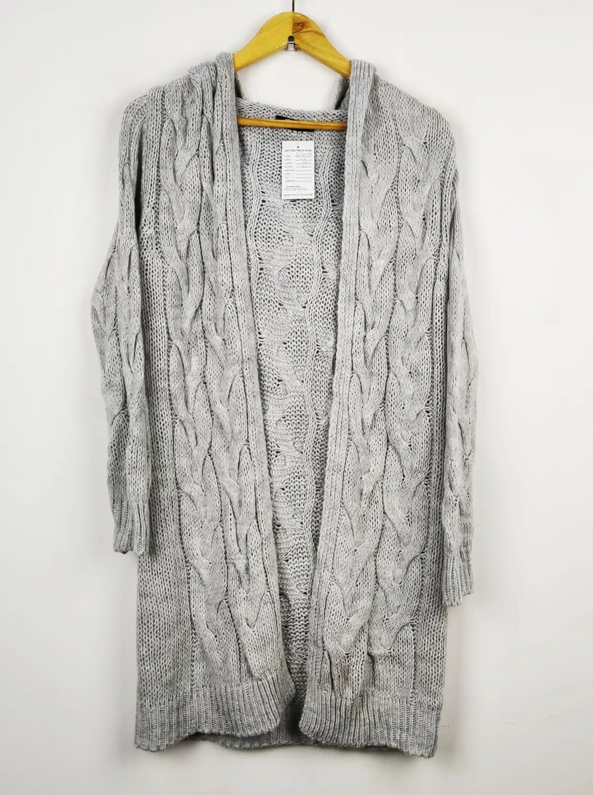 Buy online pre-used pre-loved 100% authentic & Original branded Unknown Brand (LC-4139) available in Pakistan. Top international brands avilable.