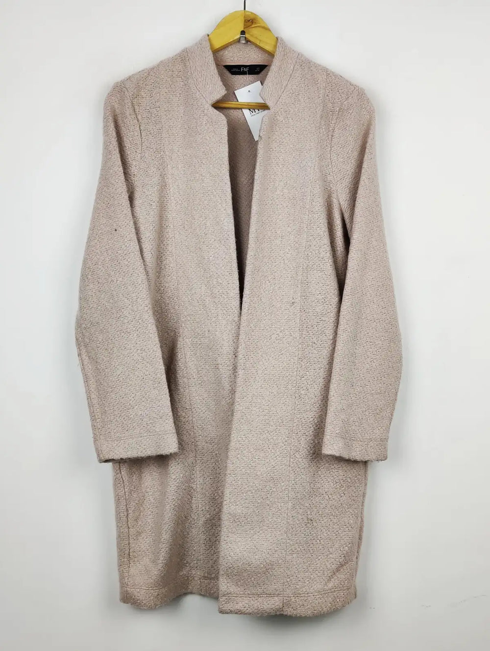 Buy online pre-used pre-loved 100% authentic & Original branded F&F (LC-4232) available in Pakistan. Top international brands avilable.