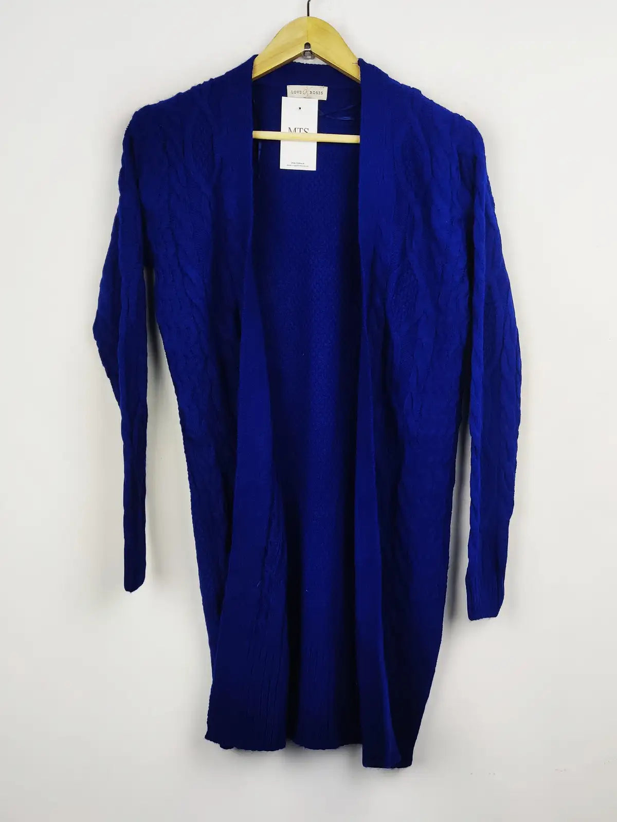 Buy online pre-used pre-loved 100% authentic & Original branded Love & Roses (LC-4486) available in Pakistan. Top international brands avilable.