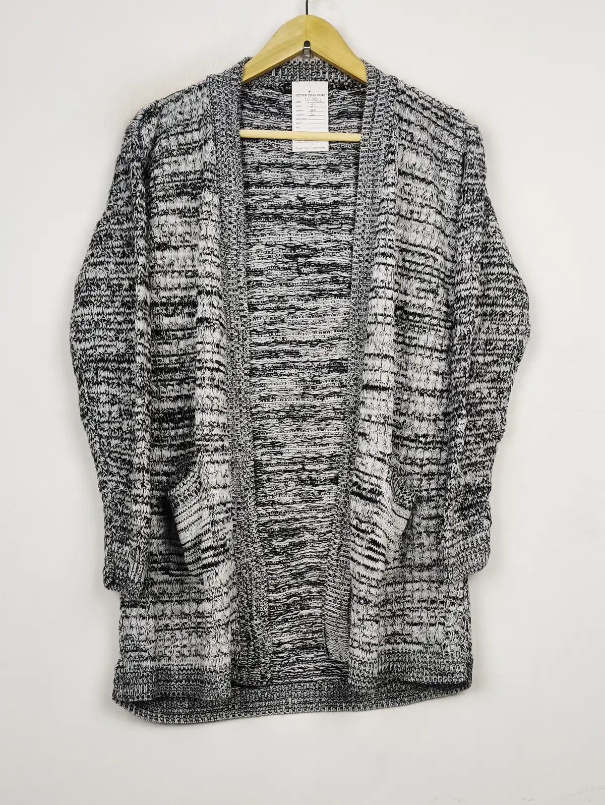 Buy online pre-used pre-loved 100% authentic & Original branded Be Jealous (LC-4502) available in Pakistan. Top international brands avilable.