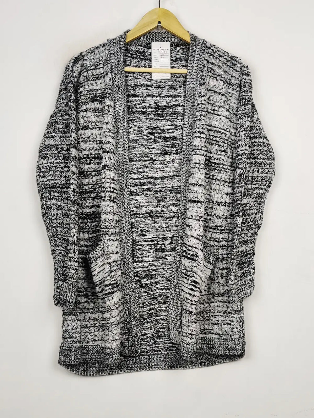 Buy online pre-used pre-loved 100% authentic & Original branded Be Jealous (LC-4502) available in Pakistan. Top international brands avilable.