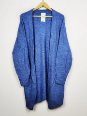 Buy online pre-used pre-loved 100% authentic & Original branded H&M (LC-4503) available in Pakistan. Top international brands avilable.