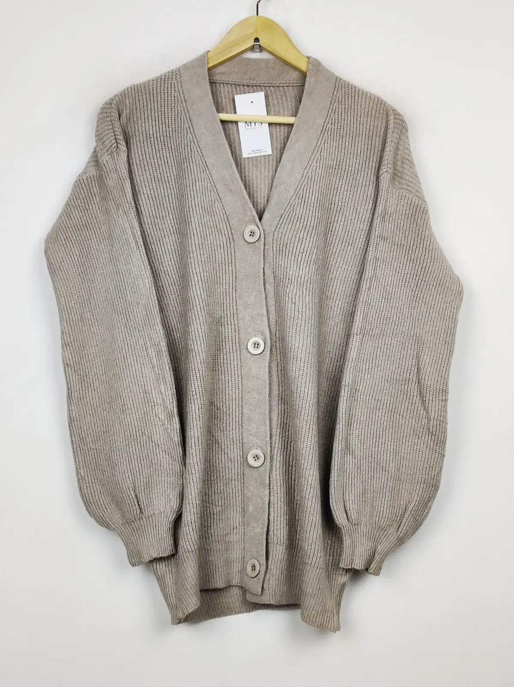 Buy online pre-used pre-loved 100% authentic & Original branded Unknown Brand (LC-4572) available in Pakistan. Top international brands avilable.