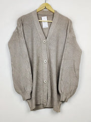 Buy online pre-used pre-loved 100% authentic & Original branded Unknown Brand (LC-4572) available in Pakistan. Top international brands avilable.