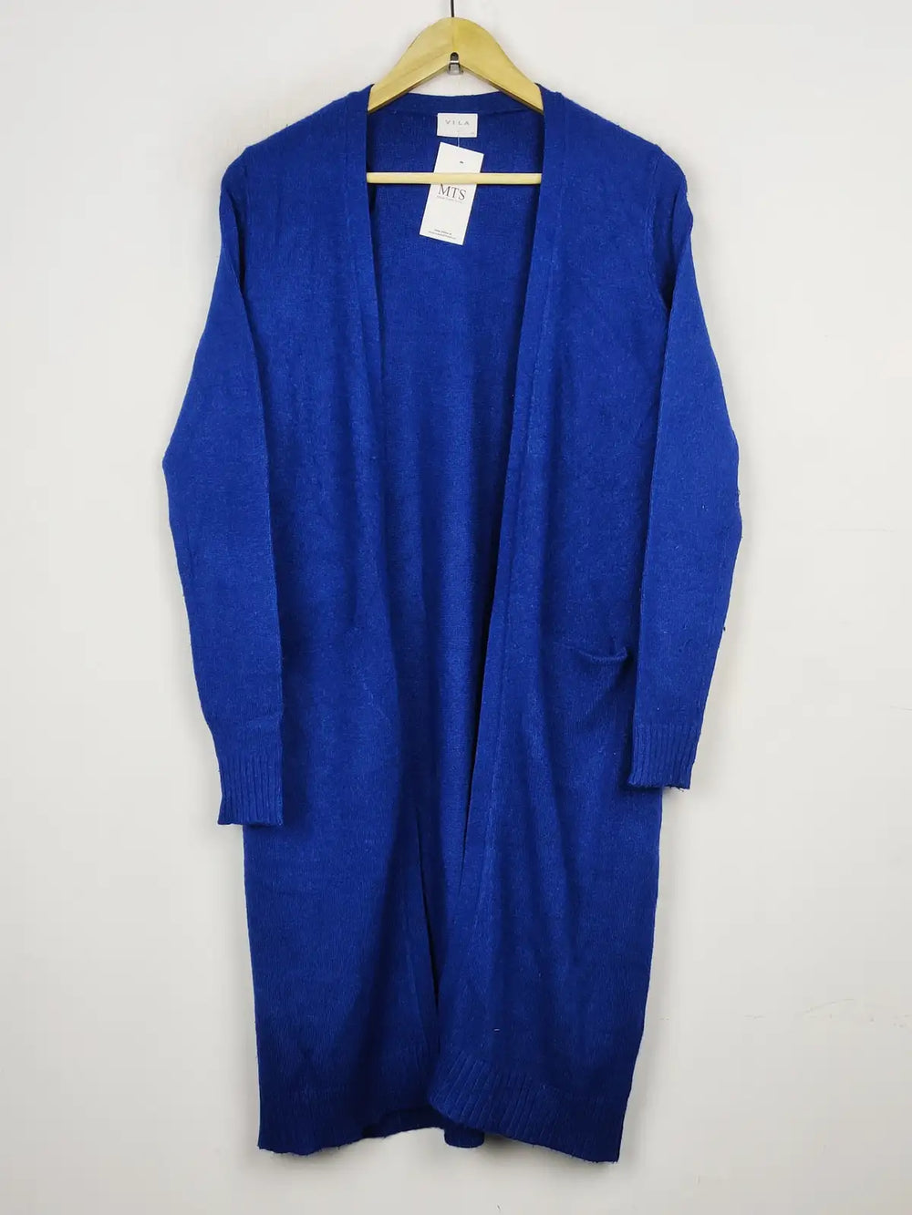 Buy online pre-used pre-loved 100% authentic & Original branded Vila (LC-4587) available in Pakistan. Top international brands avilable.