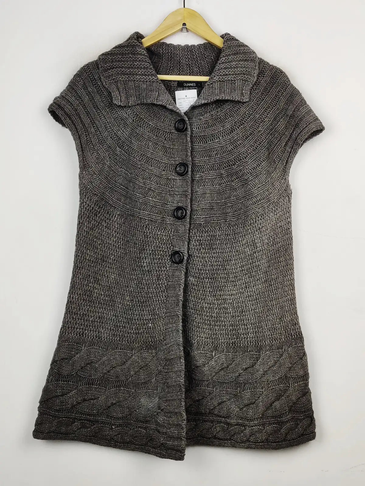 Buy online pre-used pre-loved 100% authentic & Original branded Dunnes Stores (LC-4608) available in Pakistan. Top international brands avilable.