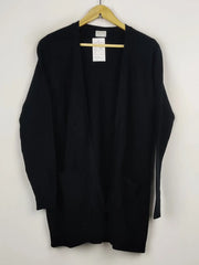 Buy online pre-used pre-loved 100% authentic & Original branded Vila (LC-4610) available in Pakistan. Top international brands avilable.