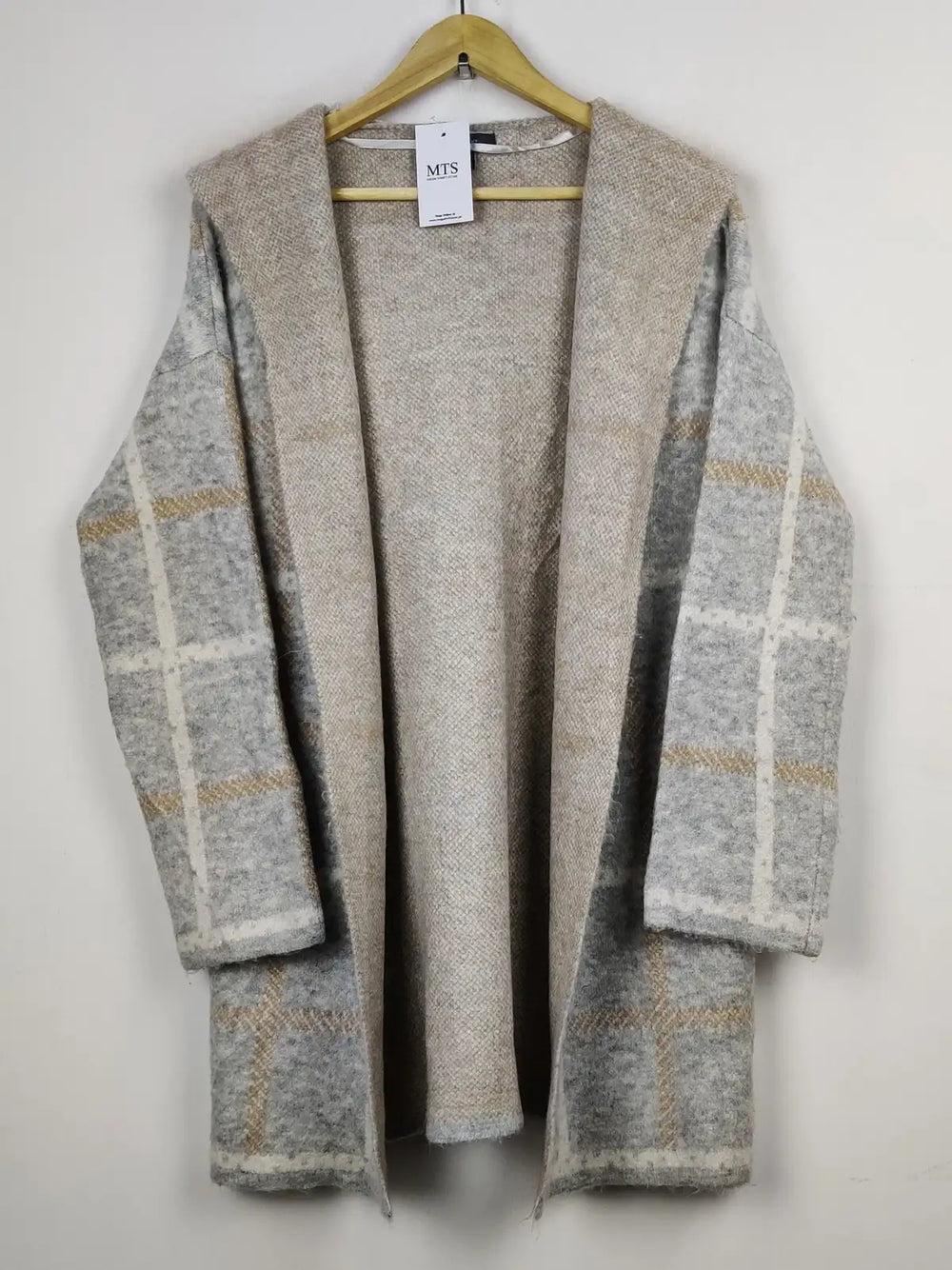 Buy online pre-used pre-loved 100% authentic & Original branded Primark (LC-4660) available in Pakistan. Top international brands avilable.