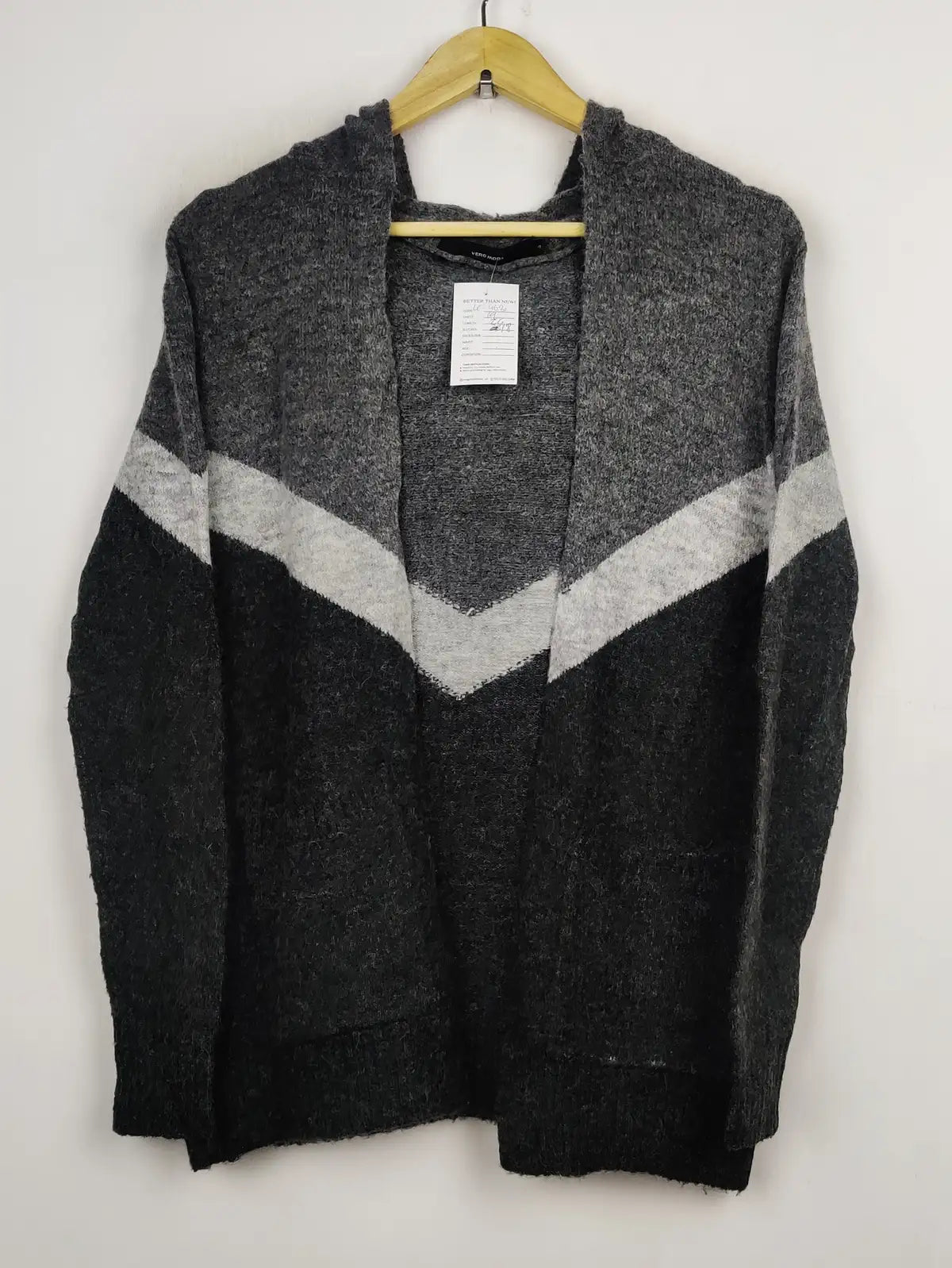 Buy online pre-used pre-loved 100% authentic & Original branded Vero Moda (LC-4681) available in Pakistan. Top international brands avilable.