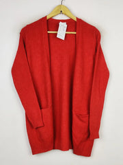 Buy online pre-used pre-loved 100% authentic & Original branded Vila (LC-4759) available in Pakistan. Top international brands avilable.