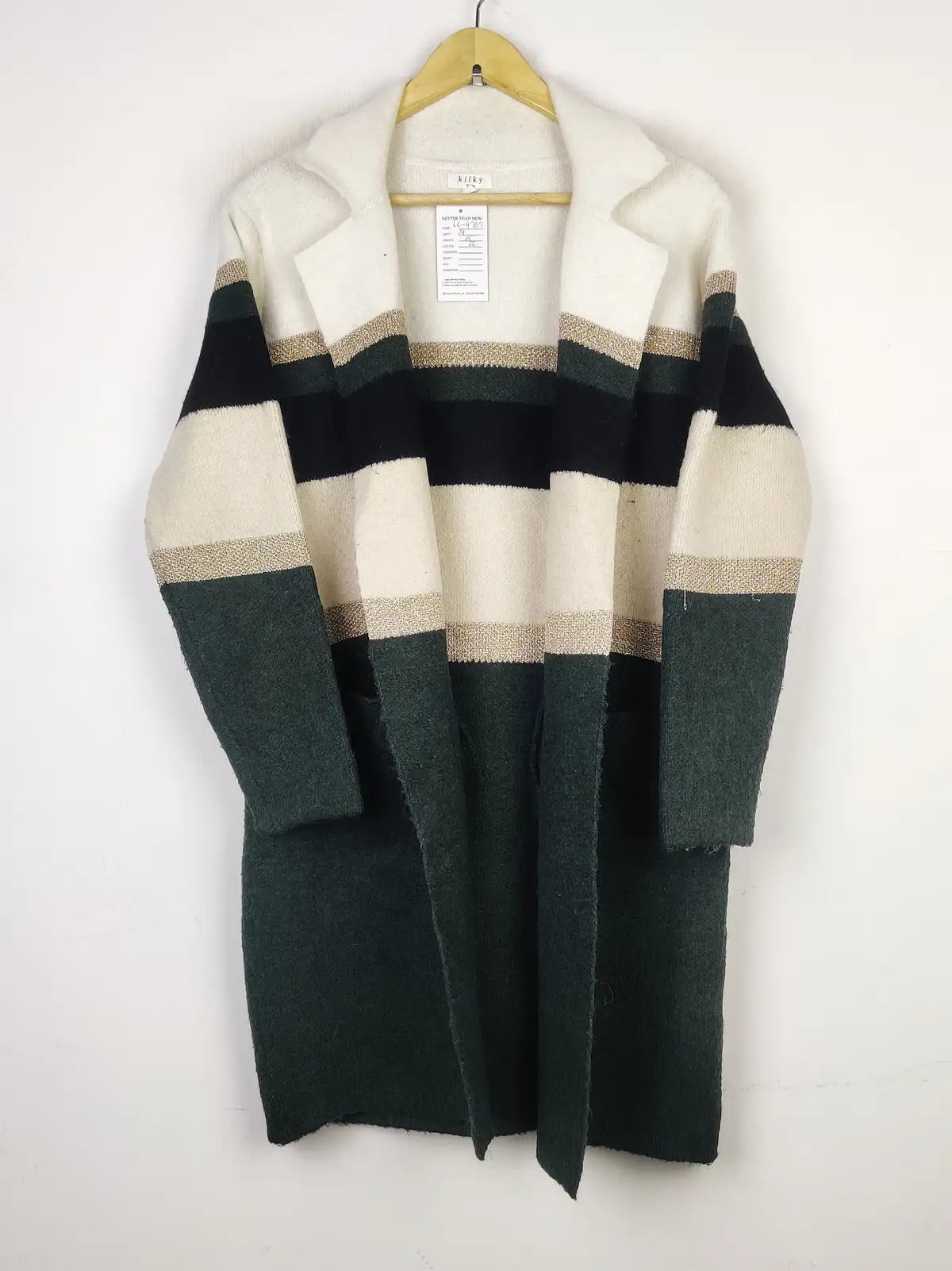 Buy online pre-used pre-loved 100% authentic & Original branded Kilky (LC-4769) available in Pakistan. Top international brands avilable.