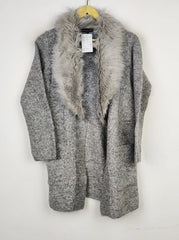 Buy online pre-used pre-loved 100% authentic & Original branded F&F (LC-4786) available in Pakistan. Top international brands avilable.