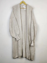 Buy online pre-used pre-loved 100% authentic & Original branded Unknown Brand (LC-4790) available in Pakistan. Top international brands avilable.