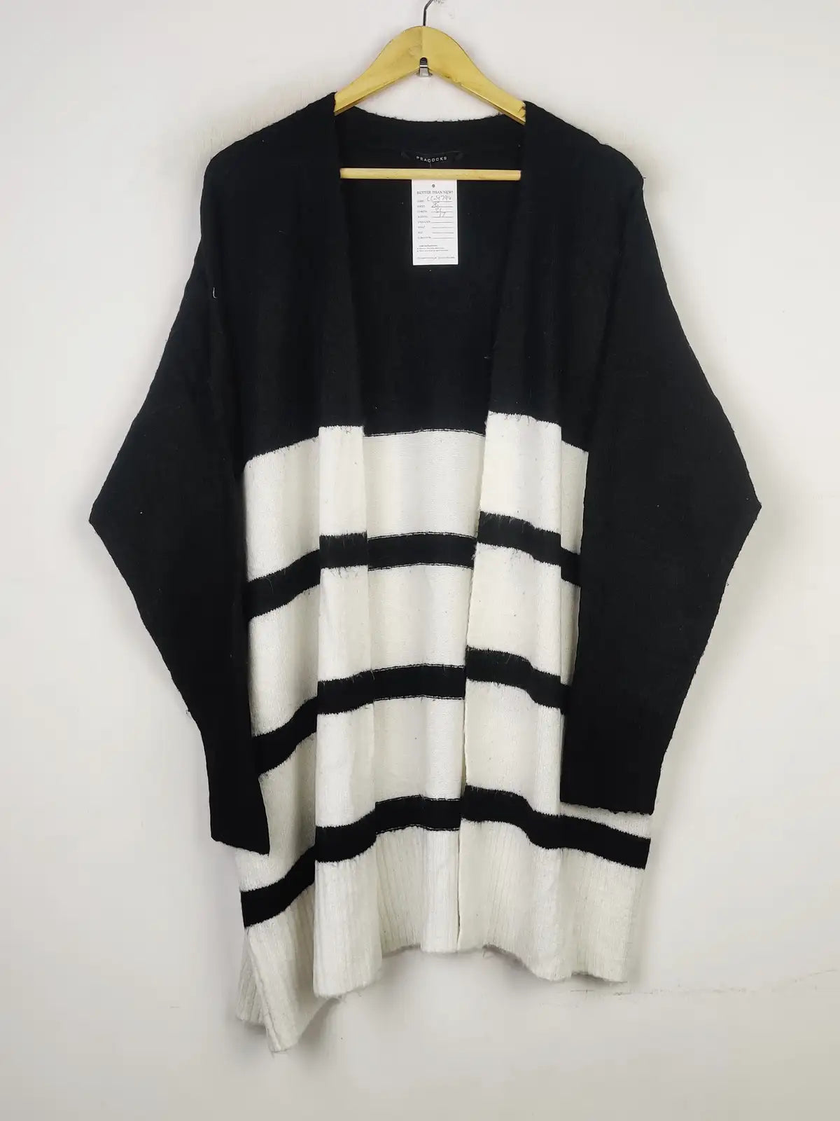 Buy online pre-used pre-loved 100% authentic & Original branded Peacocks (LC-4794) available in Pakistan. Top international brands avilable.