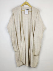 Buy online pre-used pre-loved 100% authentic & Original branded New Look (LC-4802) available in Pakistan. Top international brands avilable.