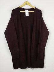 Buy online pre-used pre-loved 100% authentic & Original branded F&F (LC-4811) available in Pakistan. Top international brands avilable.