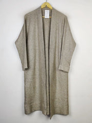 Buy online pre-used pre-loved 100% authentic & Original branded Unknown Brand (LC-4815) available in Pakistan. Top international brands avilable.