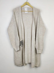 Buy online pre-used pre-loved 100% authentic & Original branded Choklate (LC-4828) available in Pakistan. Top international brands avilable.