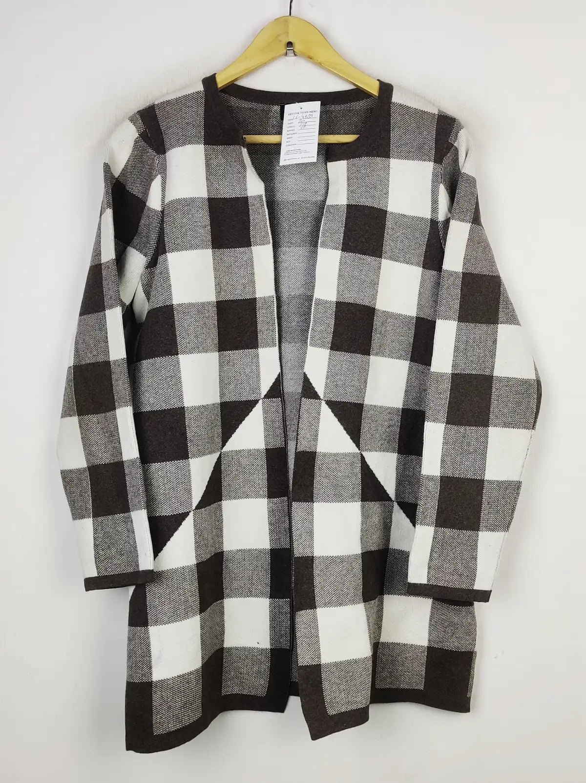 Buy online pre-used pre-loved 100% authentic & Original branded Marble (LC-4839) available in Pakistan. Top international brands avilable.