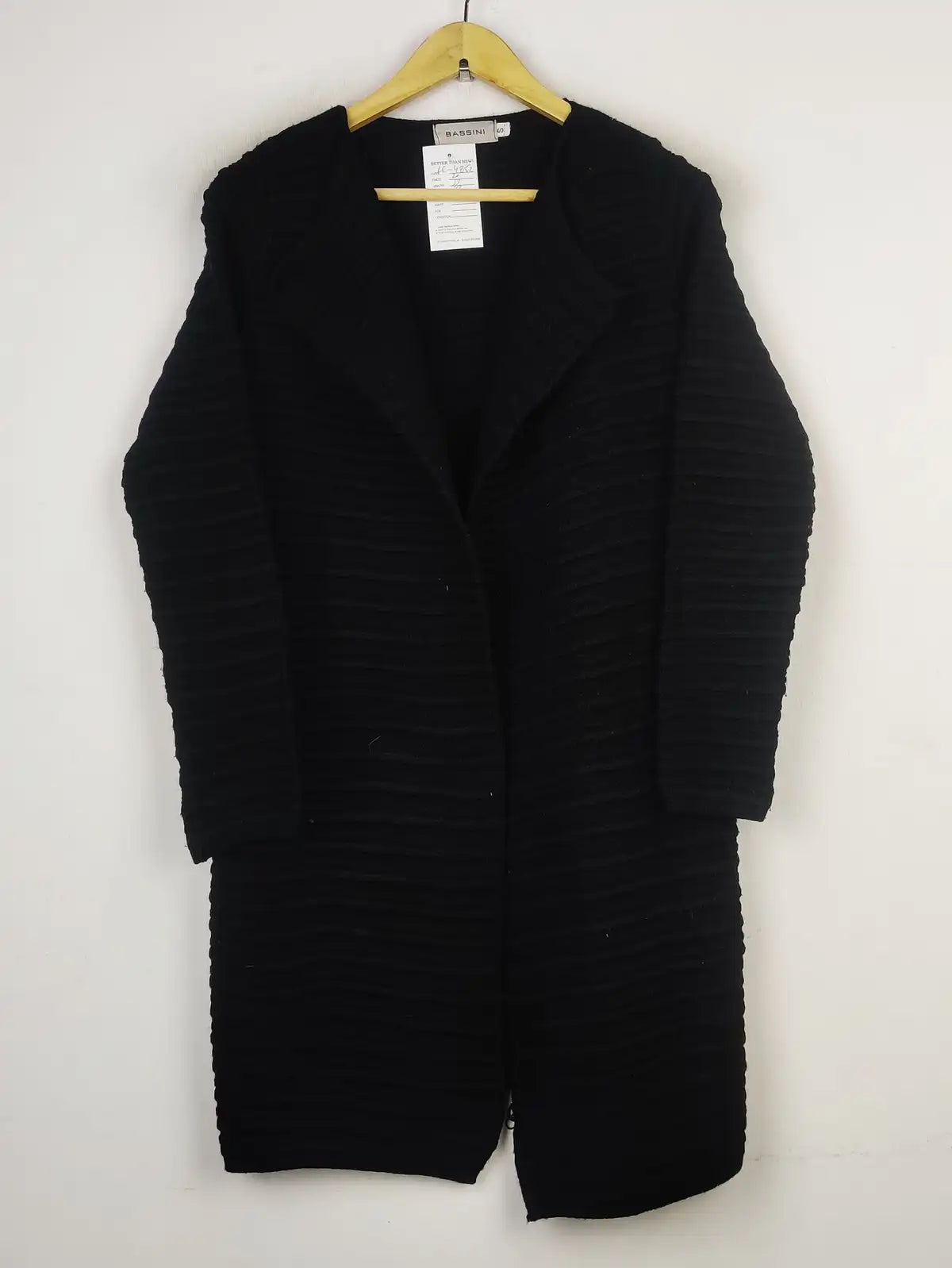 Buy online pre-used pre-loved 100% authentic & Original branded Bassini (LC-4852) available in Pakistan. Top international brands avilable.