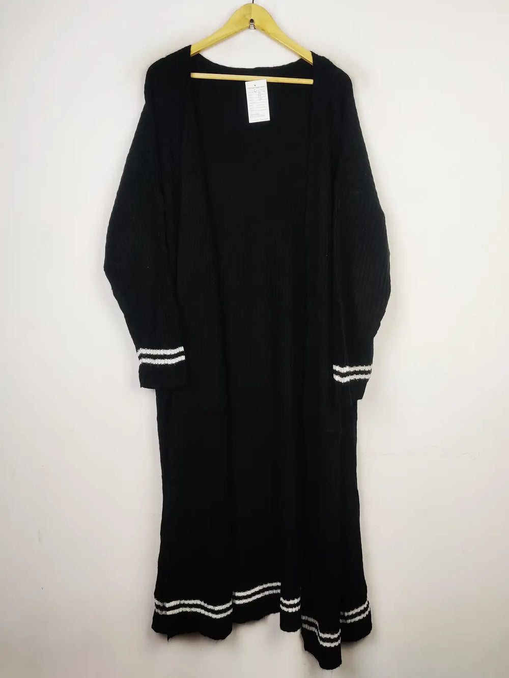 Buy online pre-used pre-loved 100% authentic & Original branded Shein (LC-4948) available in Pakistan. Top international brands avilable.