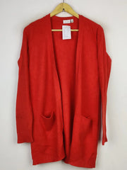 Buy online pre-used pre-loved 100% authentic & Original branded Vila (LC-4972) available in Pakistan. Top international brands avilable.