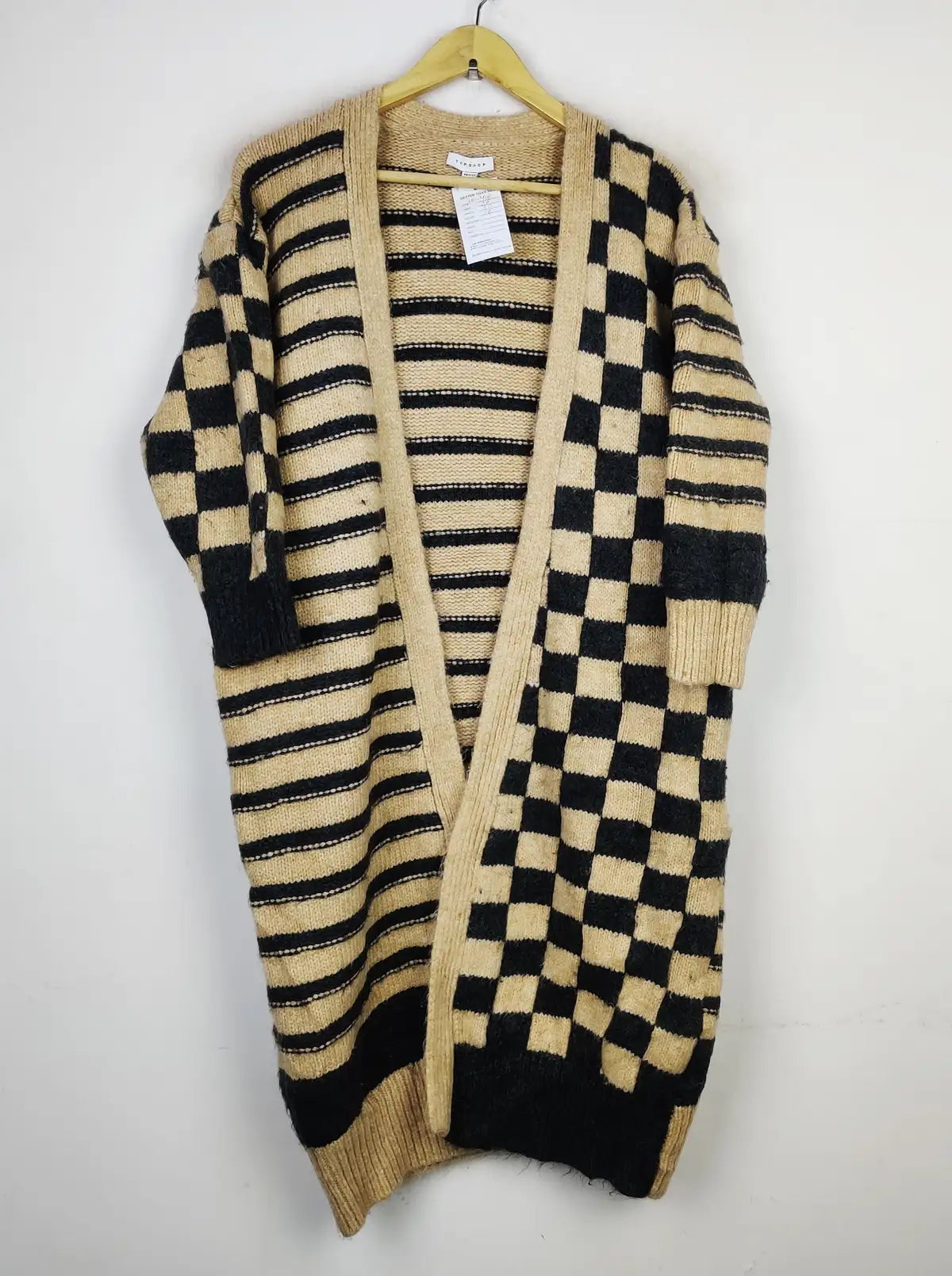 Buy online pre-used pre-loved 100% authentic & Original branded Topshop (LC-4981) available in Pakistan. Top international brands avilable.