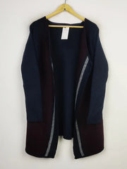 Buy online pre-used pre-loved 100% authentic & Original branded Atmosphere (LC-4995) available in Pakistan. Top international brands avilable.