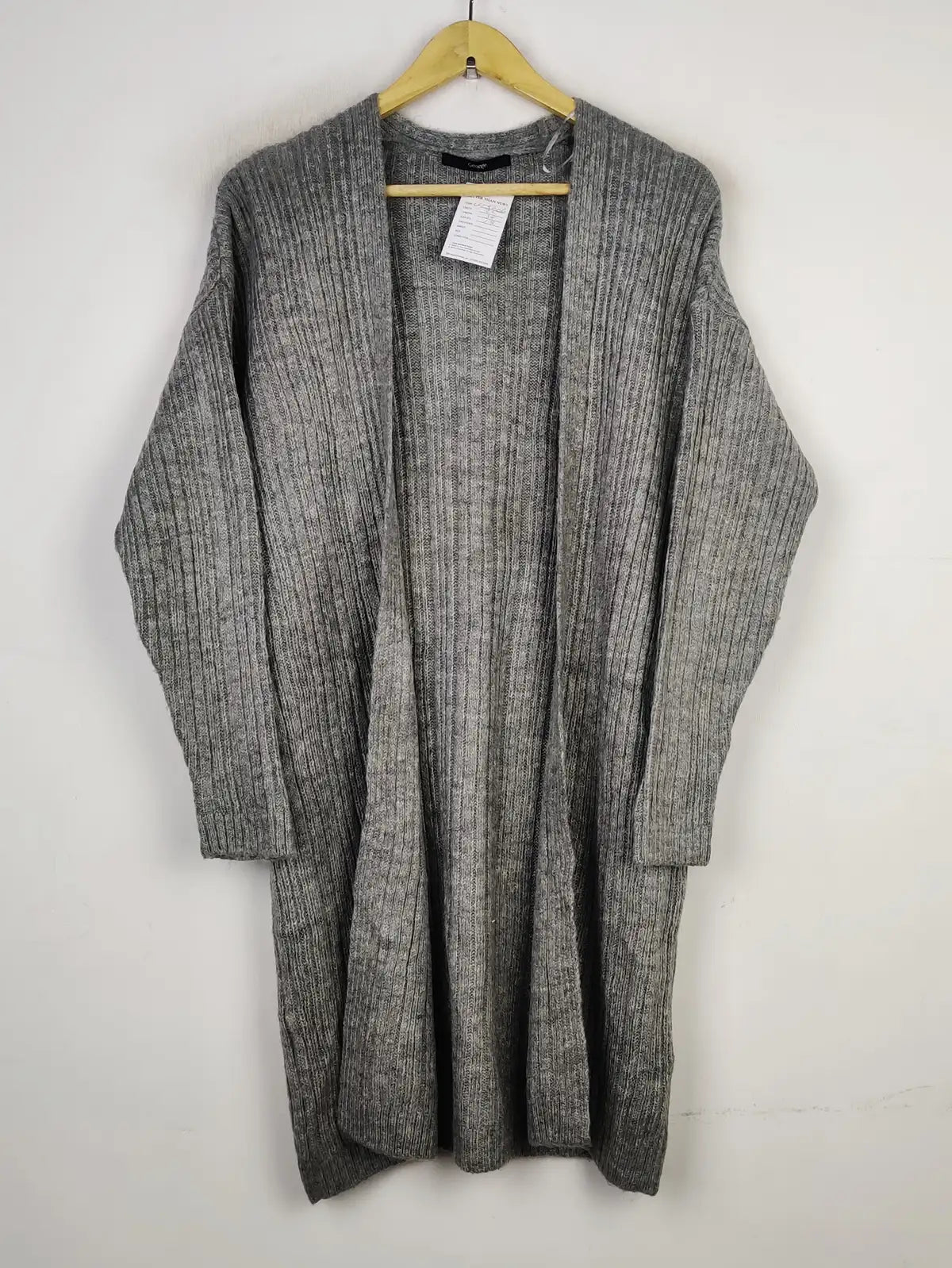 Buy online pre-used pre-loved 100% authentic & Original branded George (LC-5006) available in Pakistan. Top international brands avilable.