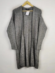 Buy online pre-used pre-loved 100% authentic & Original branded George (LC-5006) available in Pakistan. Top international brands avilable.