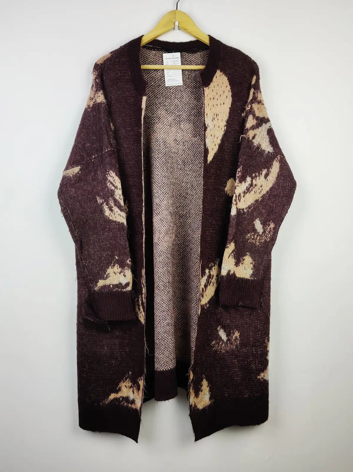 Buy online pre-used pre-loved 100% authentic & Original branded Selected (LC-5035) available in Pakistan. Top international brands avilable.