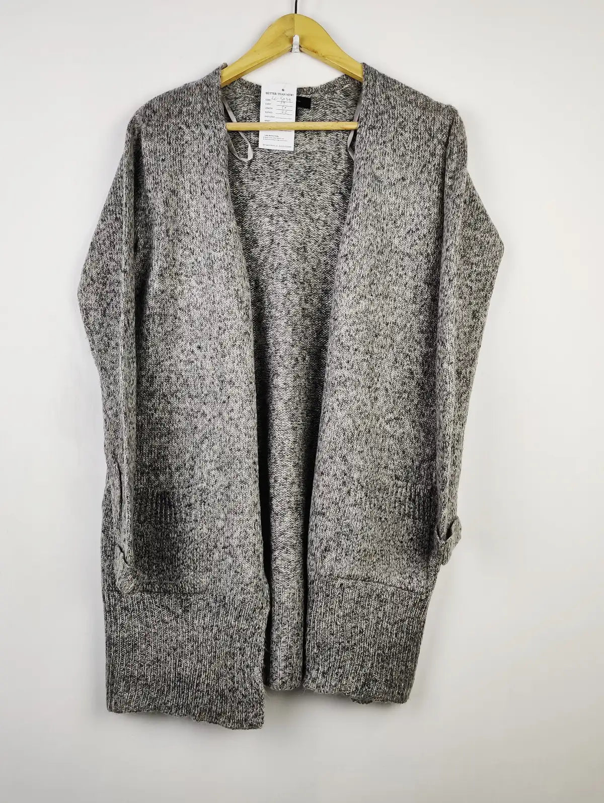 Buy online pre-used pre-loved 100% authentic & Original branded Atmosphere (LC-5039) available in Pakistan. Top international brands avilable.