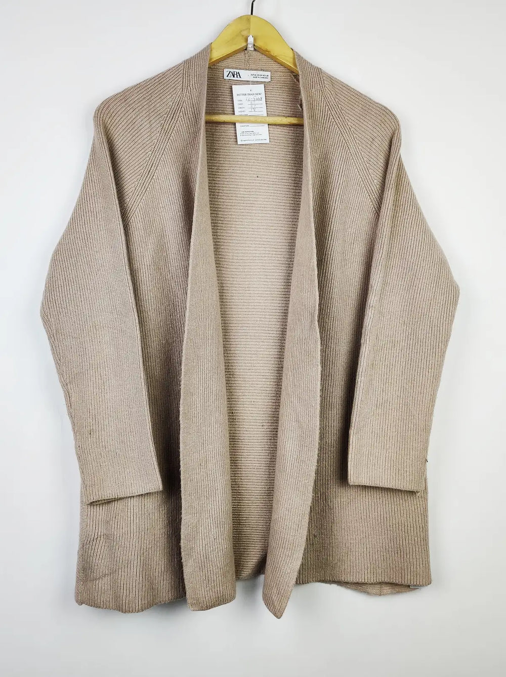 Buy online pre-used pre-loved 100% authentic & Original branded Zara (LC-5048) available in Pakistan. Top international brands avilable.