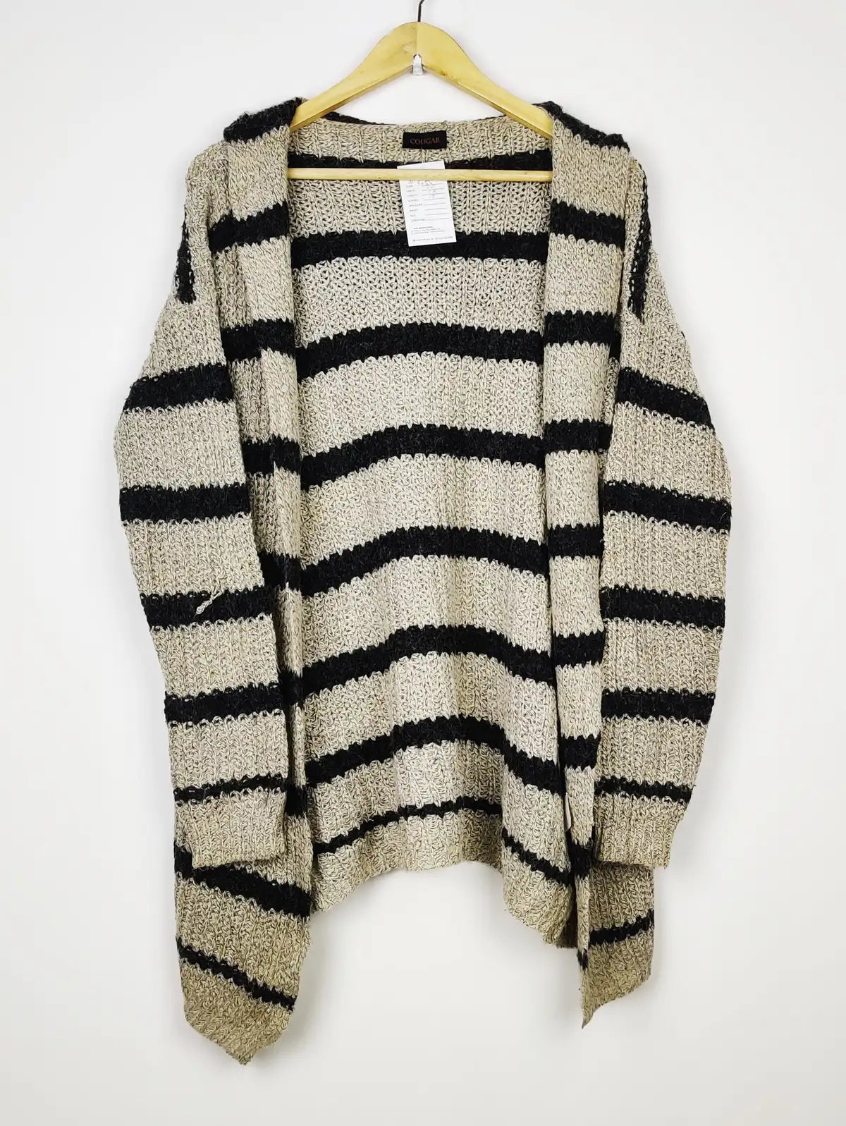 Buy online pre-used pre-loved 100% authentic & Original branded Cougar (LC-5055) available in Pakistan. Top international brands avilable.