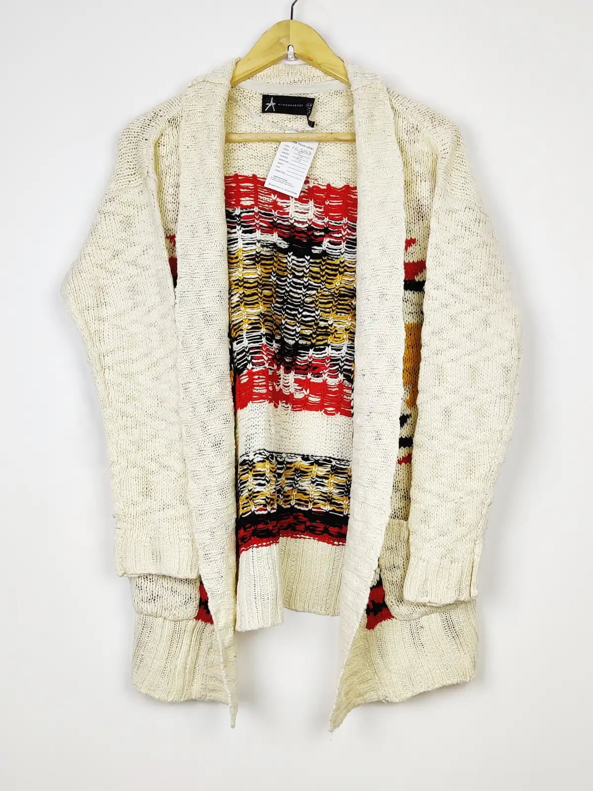 Buy online pre-used pre-loved 100% authentic & Original branded Atmosphere (LC-5067) available in Pakistan. Top international brands avilable.