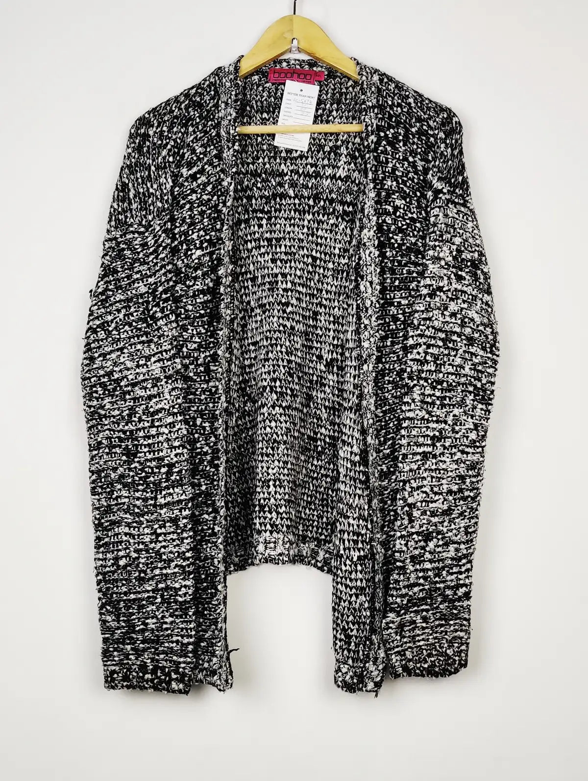 Buy online pre-used pre-loved 100% authentic & Original branded Boohoo (LC-5073) available in Pakistan. Top international brands avilable.