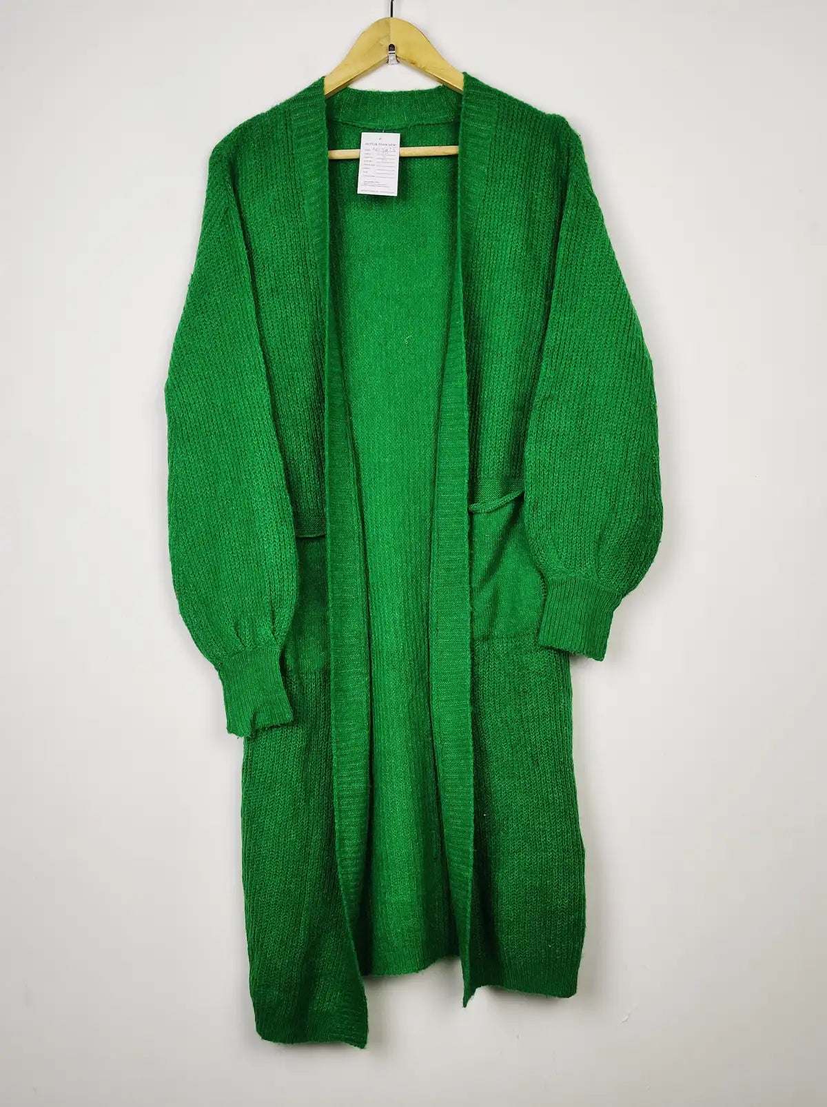 Buy online pre-used pre-loved 100% authentic & Original branded Shein (LC-5075) available in Pakistan. Top international brands avilable.