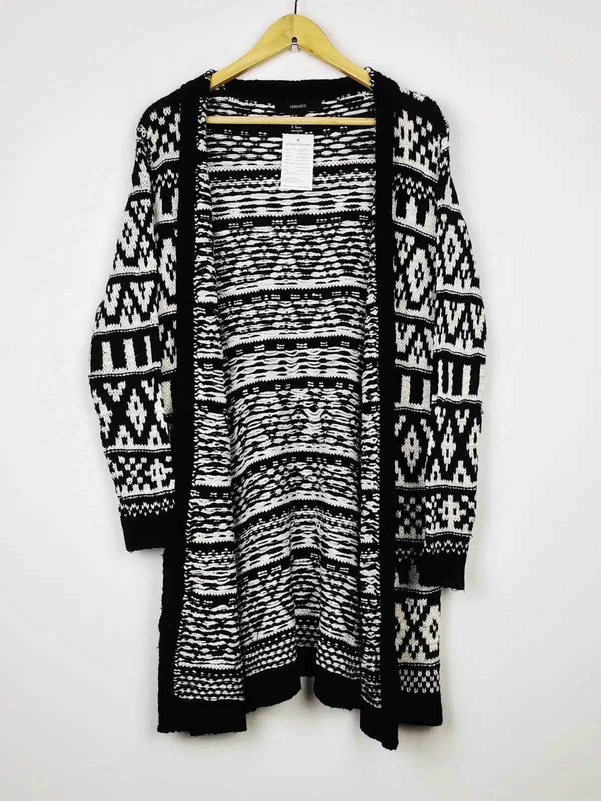 Buy online pre-used pre-loved 100% authentic & Original branded Forever 21 (LC-5092) available in Pakistan. Top international brands avilable.