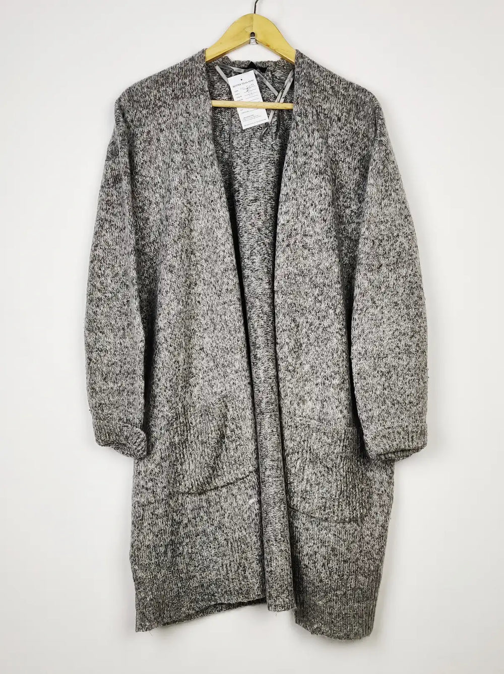 Buy online pre-used pre-loved 100% authentic & Original branded Atmosphere (LC-5094) available in Pakistan. Top international brands avilable.