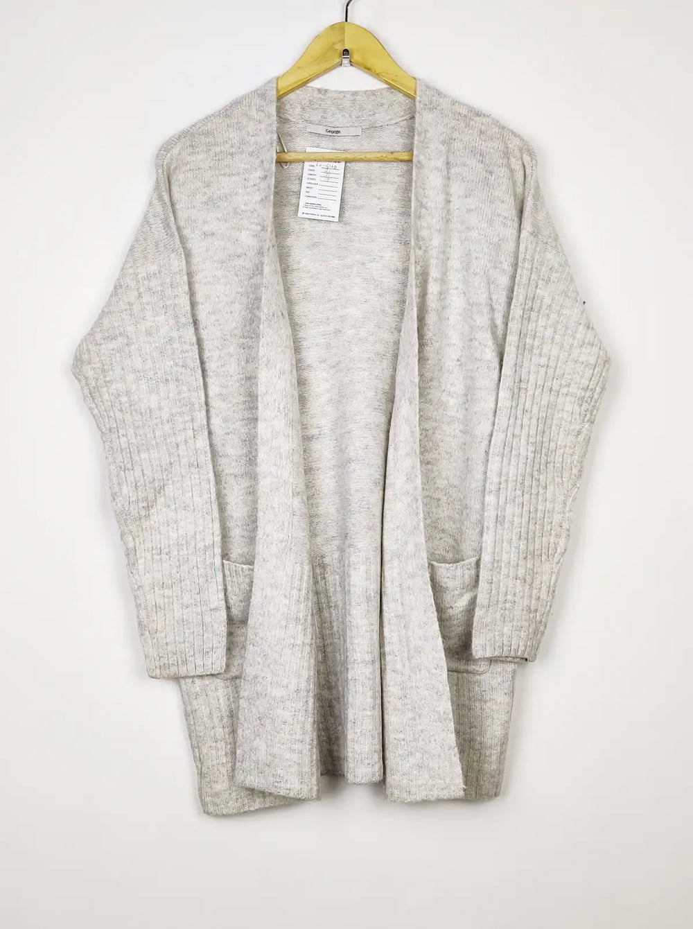 Buy online pre-used pre-loved 100% authentic & Original branded George (LC-5110) available in Pakistan. Top international brands avilable.