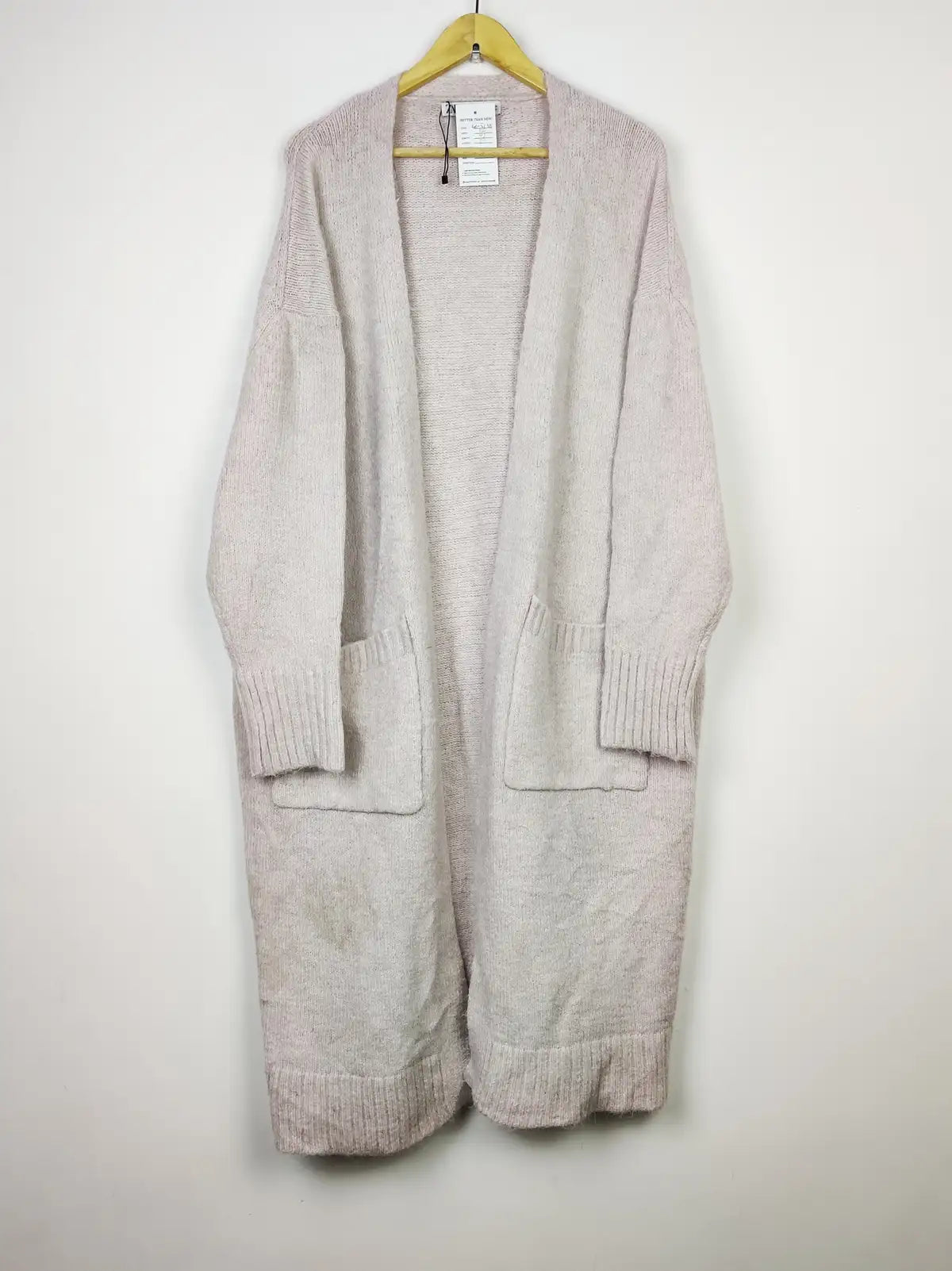 Buy online pre-used pre-loved 100% authentic & Original branded Zara (LC-5138) available in Pakistan. Top international brands avilable.